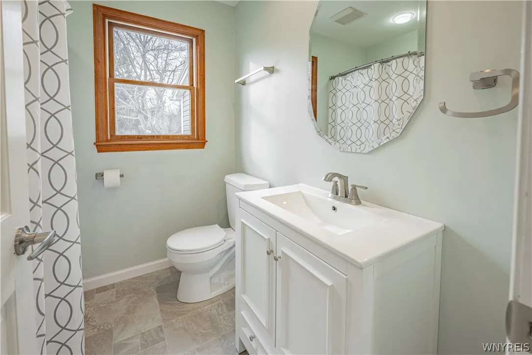 7330 Salt Road, Clarence, New York 14032, Clarence, New York 14032, 3 Bedrooms Bedrooms, 7 Rooms Rooms,1 BathroomBathrooms,Residential,For Sale,7330 Salt Road, Clarence, New York 14032,0,B1667371