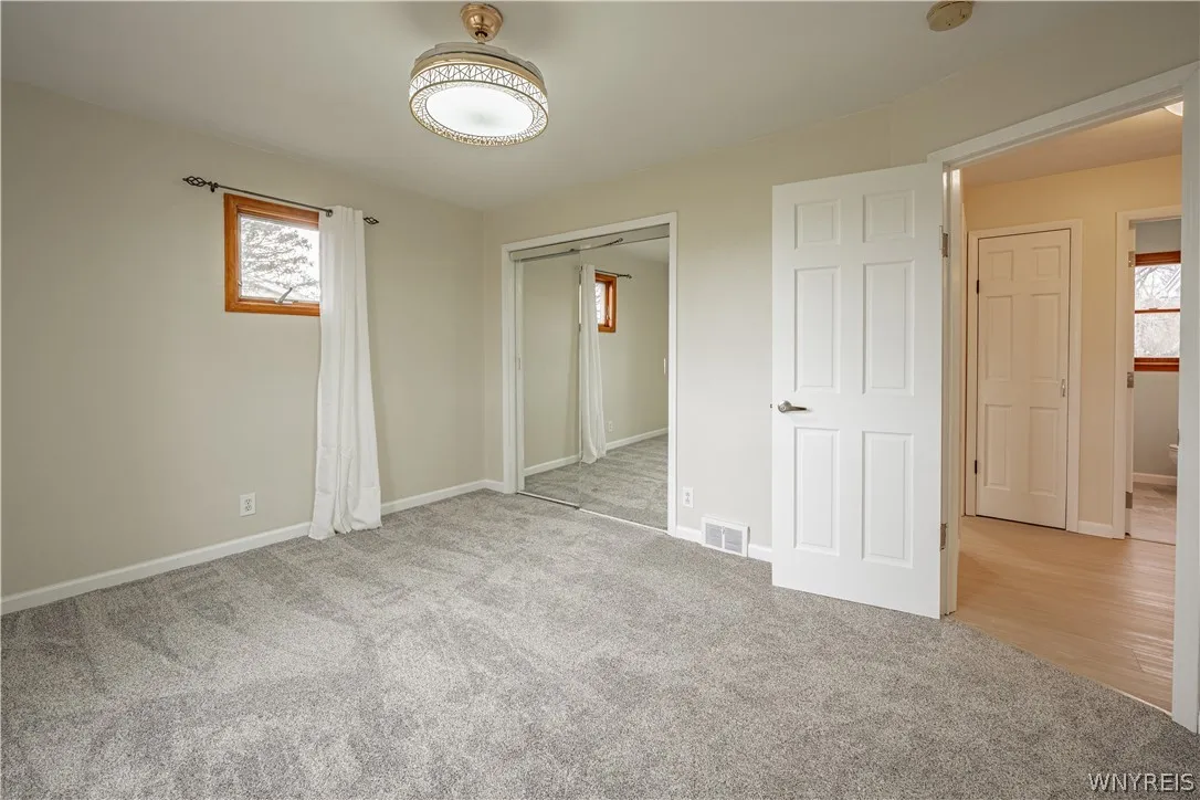 7330 Salt Road, Clarence, New York 14032, Clarence, New York 14032, 3 Bedrooms Bedrooms, 7 Rooms Rooms,1 BathroomBathrooms,Residential,For Sale,7330 Salt Road, Clarence, New York 14032,0,B1667371