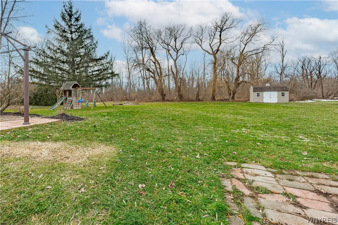 7330 Salt Road, Clarence, New York 14032, Clarence, New York 14032, 3 Bedrooms Bedrooms, 7 Rooms Rooms,1 BathroomBathrooms,Residential,For Sale,7330 Salt Road, Clarence, New York 14032,0,B1667371