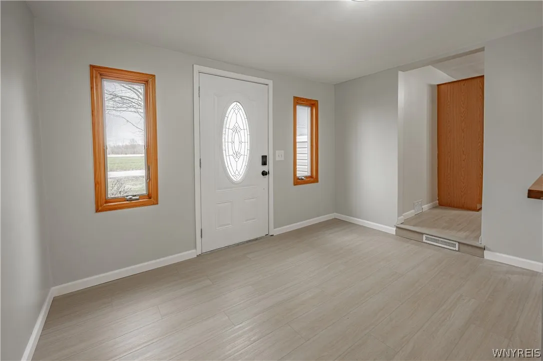 Side Entryway