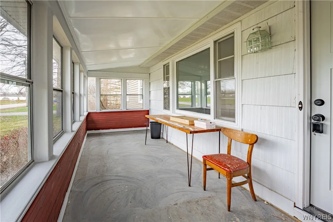 Enclosed Front Porch