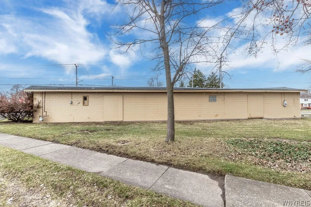 1717 Eggert Road, Amherst, None 14226, Amherst, 14226, ,Commercial Sale,For Sale,1717 Eggert Road, Amherst, None 14226,0,B1667124