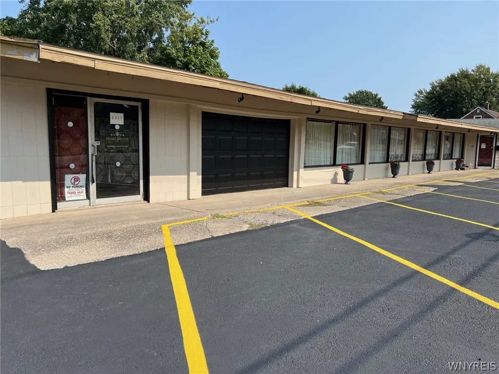 1717 Eggert Road, Amherst, None 14226, Amherst, 14226, ,Commercial Sale,For Sale,1717 Eggert Road, Amherst, None 14226,0,B1667124