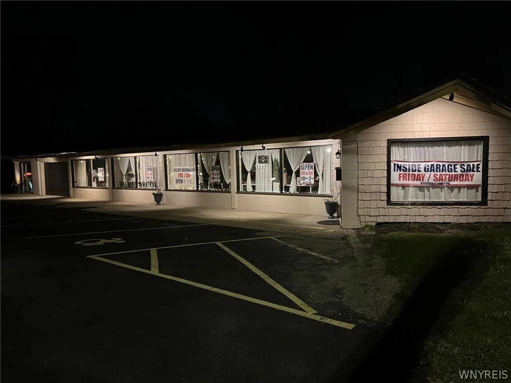 1717 Eggert Road, Amherst, None 14226, Amherst, 14226, ,Commercial Sale,For Sale,1717 Eggert Road, Amherst, None 14226,0,B1667124