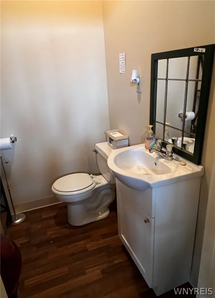 1/2 bath off showroom.