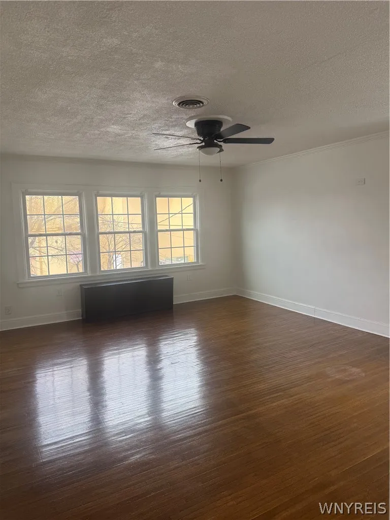 80 Delaware Road, Tonawanda, New York 14217, Tonawanda, New York 14217, 3 Bedrooms Bedrooms, 8 Rooms Rooms,1 BathroomBathrooms,Residential Lease,For Rent,80 Delaware Road, Tonawanda, New York 14217,0,B1667723