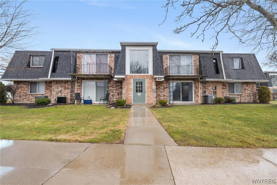 70 Foxberry Drive A, Amherst, New York 14068, Amherst, New York 14068, 1 Bedroom Bedrooms, 4 Rooms Rooms,1 BathroomBathrooms,Residential,For Sale,70 Foxberry Drive A, Amherst, New York 14068,0,B1665969