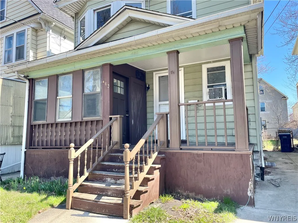 463 East Street, Buffalo, New York 14207, Buffalo, New York 14207, 4 Bedrooms Bedrooms, 9 Rooms Rooms,1 BathroomBathrooms,Residential,For Sale,463 East Street, Buffalo, New York 14207,0,B1667755