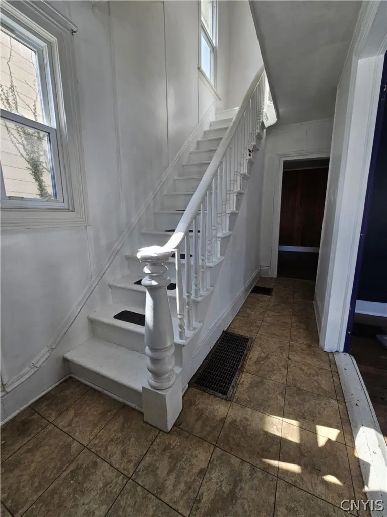 Entryway Stairs/foyer.