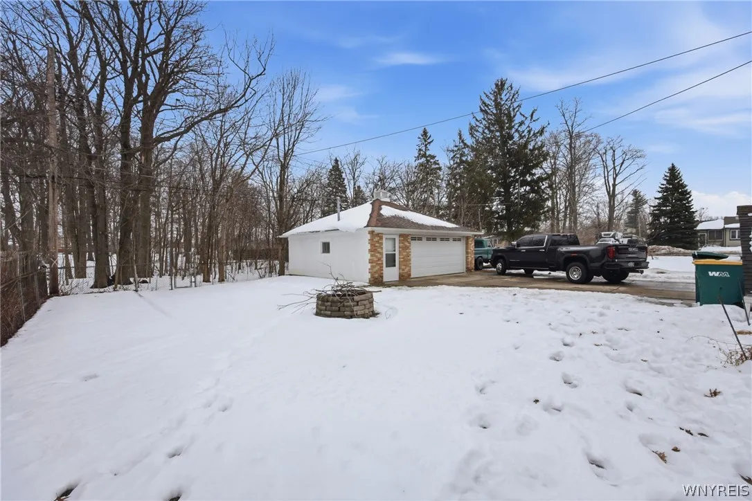 3667 Fuller Avenue, Hamburg, New York 14219, Hamburg, New York 14219, 3 Bedrooms Bedrooms, 8 Rooms Rooms,2 BathroomsBathrooms,Residential Lease,For Rent,3667 Fuller Avenue, Hamburg, New York 14219,0,B1667201