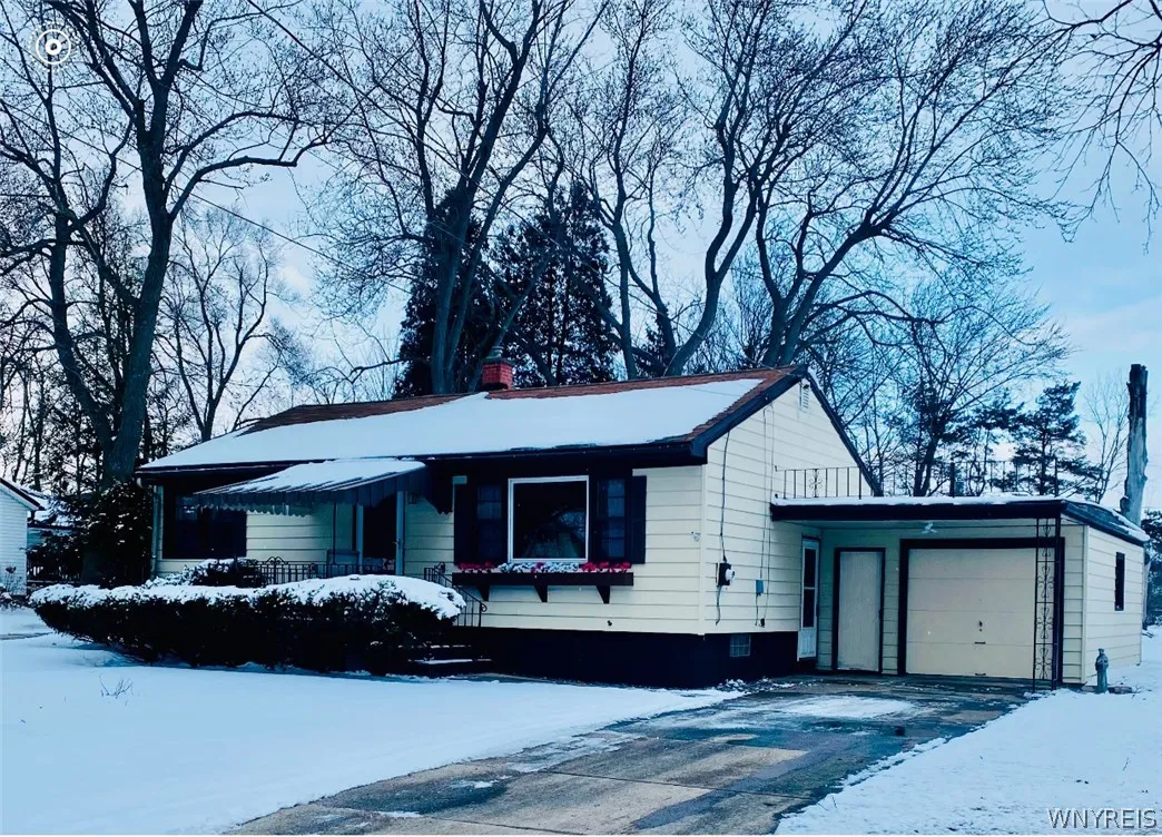 5408 Maelou Drive, Hamburg, New York 14075, Hamburg, New York 14075, 3 Bedrooms Bedrooms, 5 Rooms Rooms,1 BathroomBathrooms,Residential,Closed,5408 Maelou Drive, Hamburg, New York 14075,0,B1667563