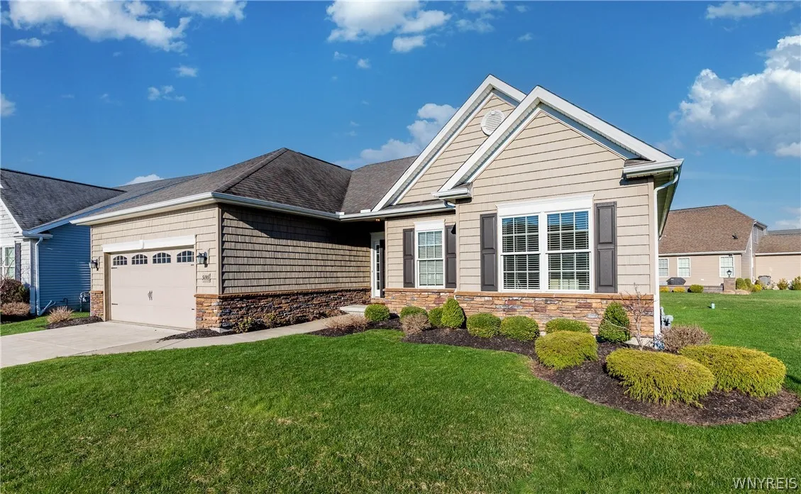 5690 Waterford Ln, Clarence, New York 14032, Clarence, New York 14032, 2 Bedrooms Bedrooms, 6 Rooms Rooms,2 BathroomsBathrooms,Residential,For Sale,5690 Waterford Ln, Clarence, New York 14032,0,B1668097