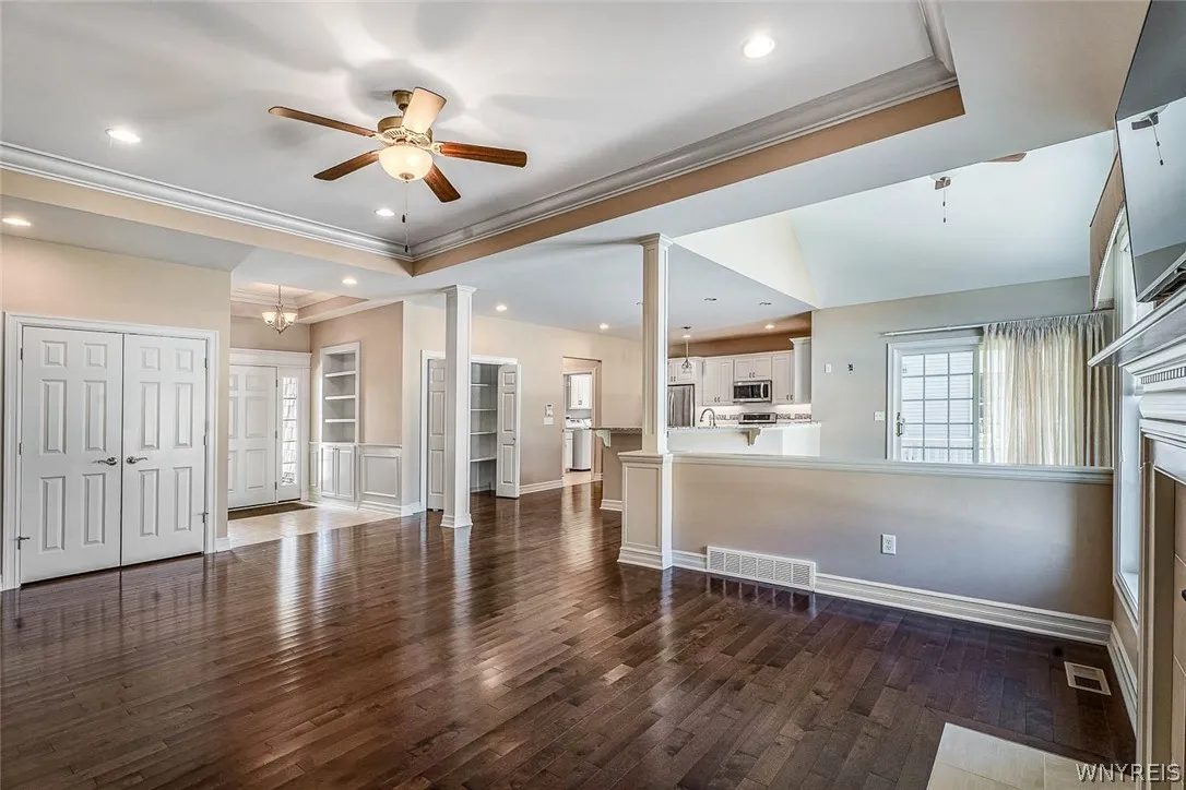5690 Waterford Ln, Clarence, New York 14032, Clarence, New York 14032, 2 Bedrooms Bedrooms, 6 Rooms Rooms,2 BathroomsBathrooms,Residential,For Sale,5690 Waterford Ln, Clarence, New York 14032,0,B1668097
