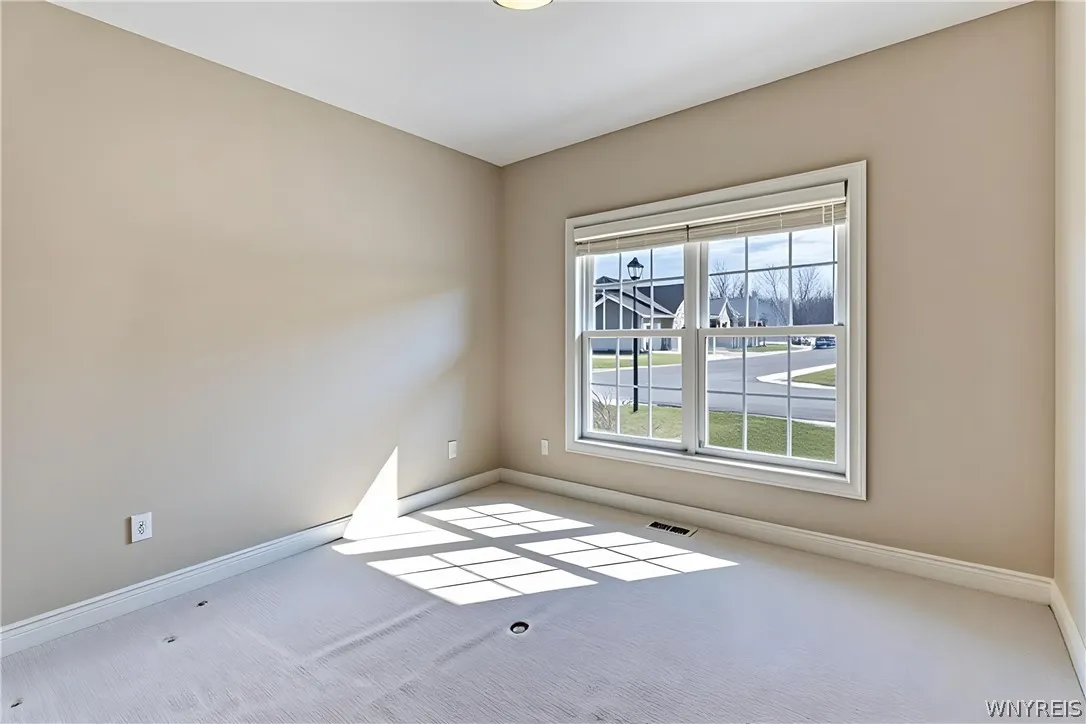 5690 Waterford Ln, Clarence, New York 14032, Clarence, New York 14032, 2 Bedrooms Bedrooms, 6 Rooms Rooms,2 BathroomsBathrooms,Residential,For Sale,5690 Waterford Ln, Clarence, New York 14032,0,B1668097