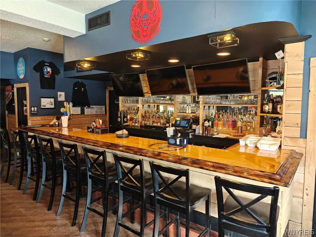 4572 Clark Street, Hamburg, New York 14075, Hamburg, New York 14075, 5 Rooms Rooms,Commercial Sale,For Sale,4572 Clark Street, Hamburg, New York 14075,0,B1668137
