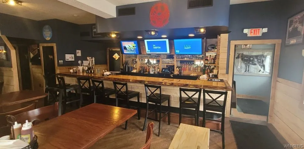 4572 Clark Street, Hamburg, New York 14075, Hamburg, New York 14075, 5 Rooms Rooms,Commercial Sale,For Sale,4572 Clark Street, Hamburg, New York 14075,0,B1668137