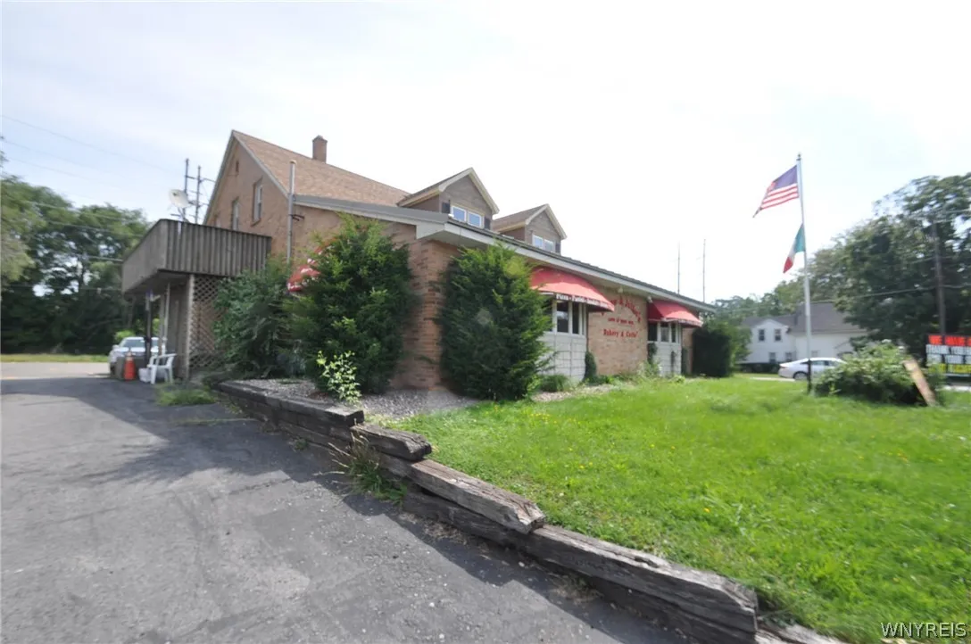 4572 Clark Street, Hamburg, New York 14075, Hamburg, New York 14075, 5 Rooms Rooms,Commercial Sale,For Sale,4572 Clark Street, Hamburg, New York 14075,0,B1668137