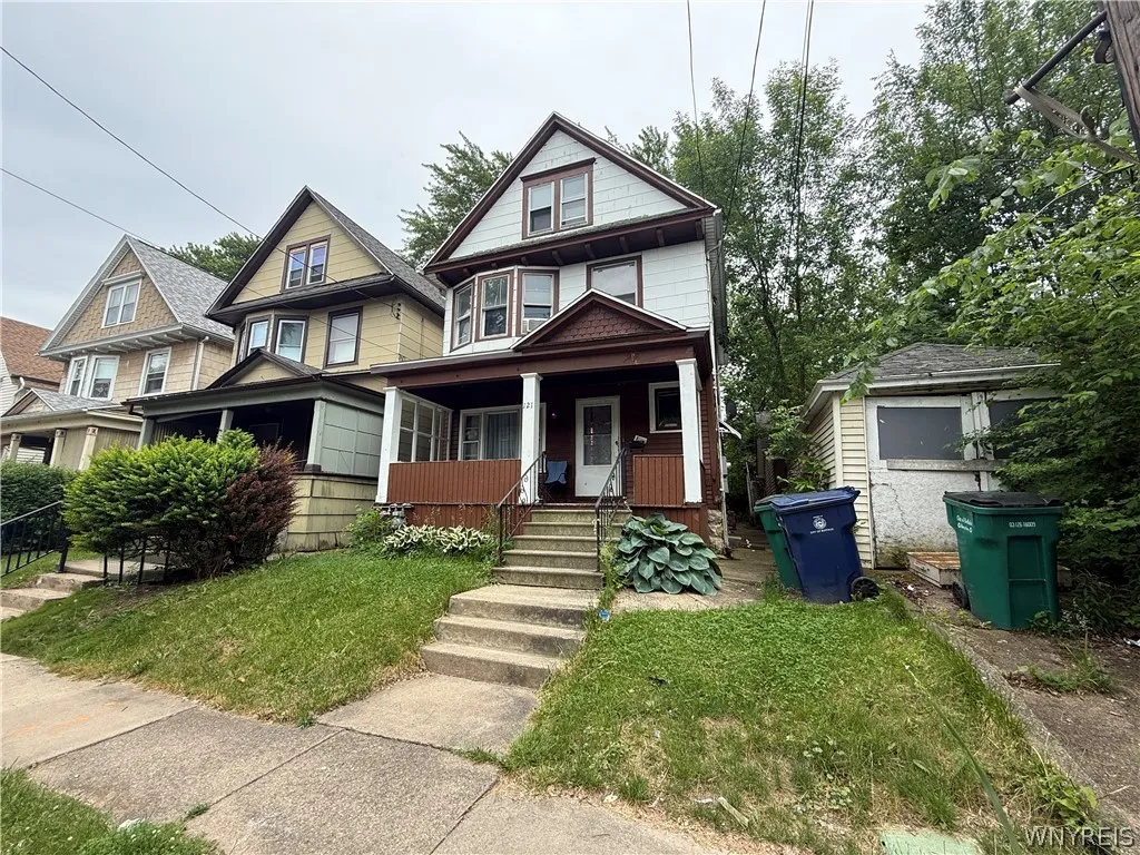 121 Riverside Avenue, Buffalo, New York 14207, Buffalo, New York 14207, 3 Bedrooms Bedrooms, 6 Rooms Rooms,1 BathroomBathrooms,Residential,For Sale,121 Riverside Avenue, Buffalo, New York 14207,0,B1664100