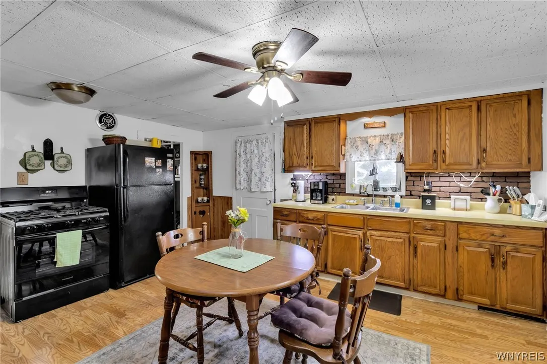 68 William Street, Tonawanda, New York 14150, Tonawanda, New York 14150, 4 Bedrooms Bedrooms, 8 Rooms Rooms,1 BathroomBathrooms,Residential,Closed,68 William Street, Tonawanda, New York 14150,0,B1668172