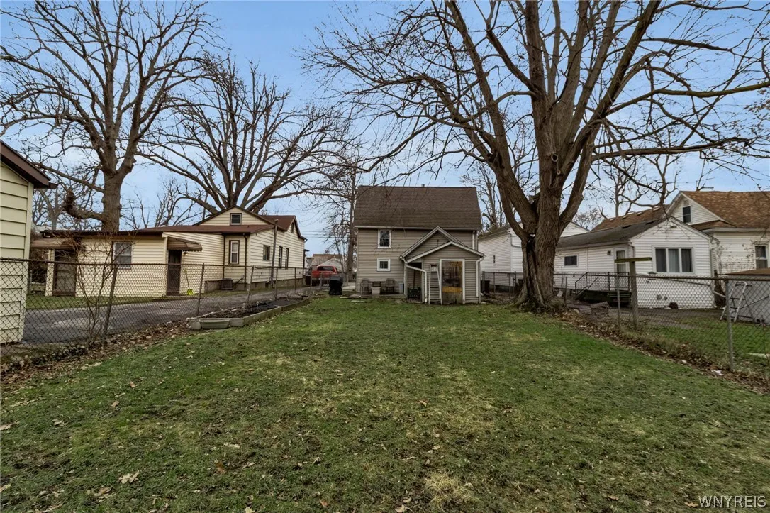 68 William Street, Tonawanda, New York 14150, Tonawanda, New York 14150, 4 Bedrooms Bedrooms, 8 Rooms Rooms,1 BathroomBathrooms,Residential,Closed,68 William Street, Tonawanda, New York 14150,0,B1668172