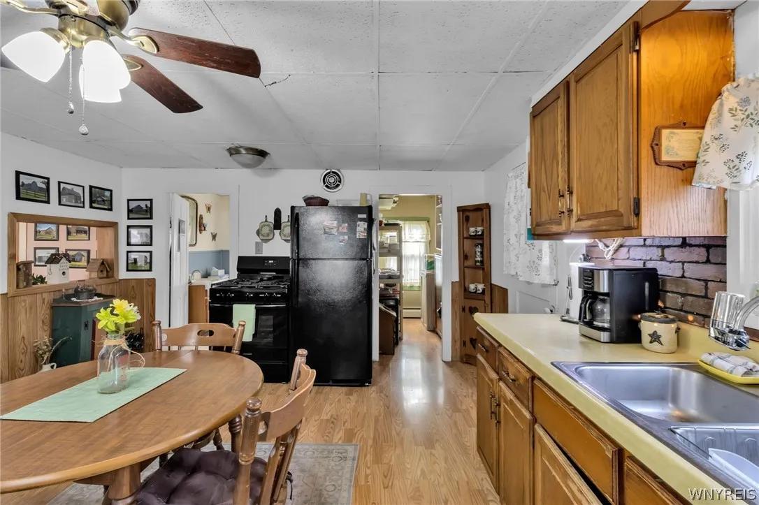 68 William Street, Tonawanda, New York 14150, Tonawanda, New York 14150, 4 Bedrooms Bedrooms, 8 Rooms Rooms,1 BathroomBathrooms,Residential,Closed,68 William Street, Tonawanda, New York 14150,0,B1668172