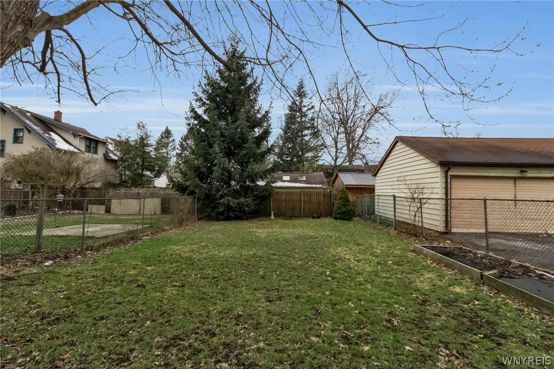 68 William Street, Tonawanda, New York 14150, Tonawanda, New York 14150, 4 Bedrooms Bedrooms, 8 Rooms Rooms,1 BathroomBathrooms,Residential,Closed,68 William Street, Tonawanda, New York 14150,0,B1668172