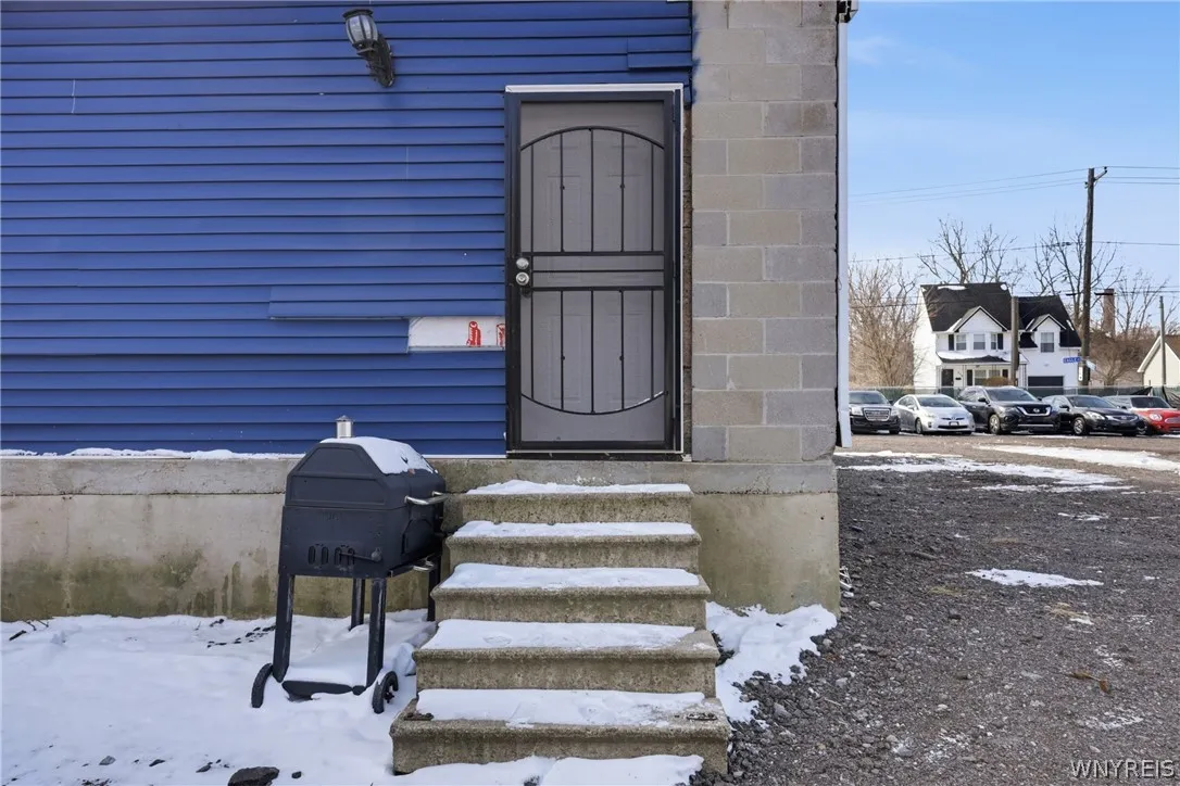688 East Eagle Street, Buffalo, New York 14210, Buffalo, New York 14210, ,Commercial Sale,For Sale,688 East Eagle Street, Buffalo, New York 14210,0,B1667947