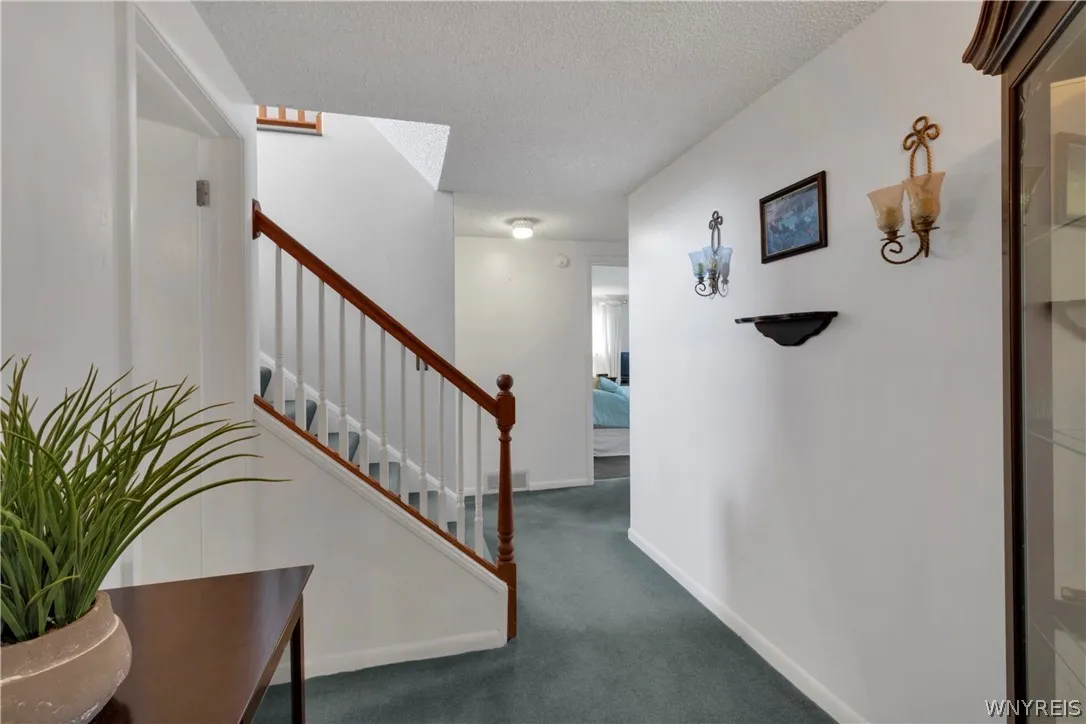 3021 Walbridge Drive, Hamburg, New York 14075, Hamburg, New York 14075, 4 Bedrooms Bedrooms, 10 Rooms Rooms,1 BathroomBathrooms,Residential,For Sale,3021 Walbridge Drive, Hamburg, New York 14075,0,B1667981