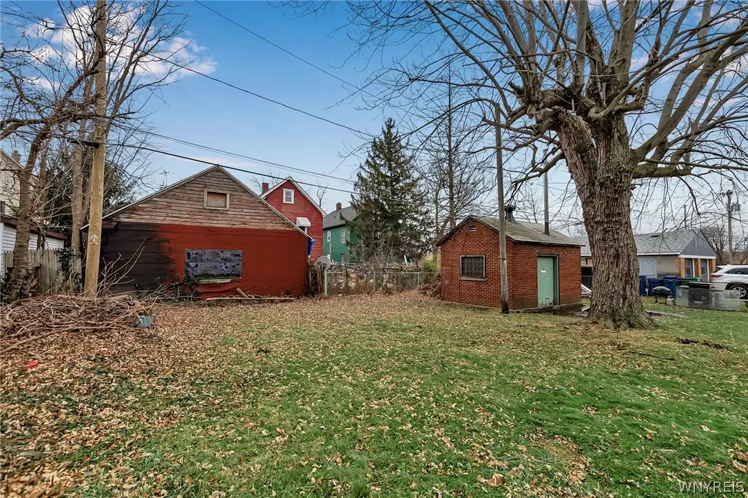 375 Military Road, Buffalo, New York 14207, Buffalo, New York 14207, 6 Bedrooms Bedrooms, ,2 BathroomsBathrooms,Residential,For Sale,375 Military Road, Buffalo, New York 14207,0,B1668371