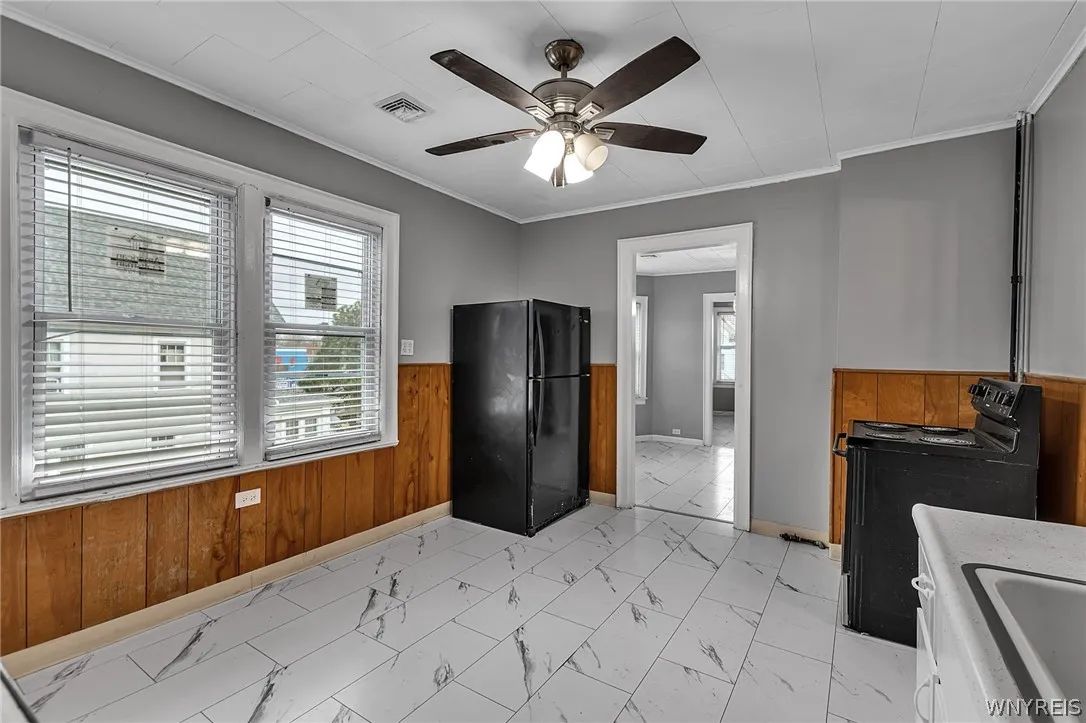375 Military Road, Buffalo, New York 14207, Buffalo, New York 14207, 6 Bedrooms Bedrooms, ,2 BathroomsBathrooms,Residential,For Sale,375 Military Road, Buffalo, New York 14207,0,B1668371
