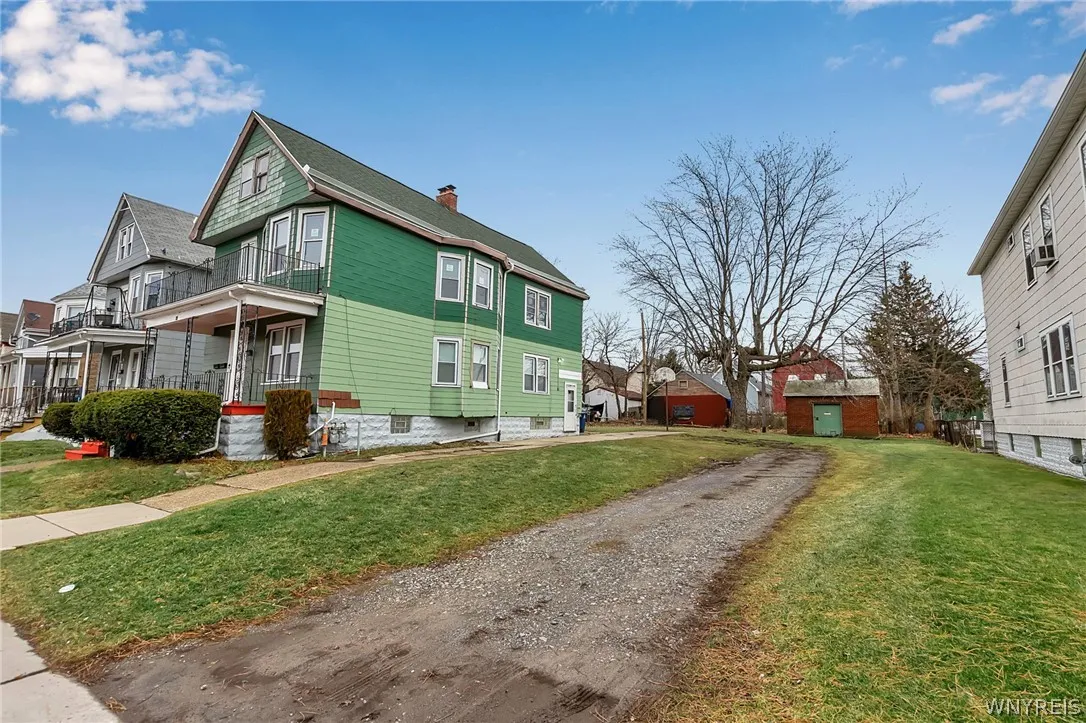 375 Military Road, Buffalo, New York 14207, Buffalo, New York 14207, 6 Bedrooms Bedrooms, ,2 BathroomsBathrooms,Residential,For Sale,375 Military Road, Buffalo, New York 14207,0,B1668371