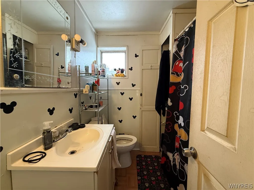 38 Argus Street, Buffalo, New York 14207, Buffalo, New York 14207, 3 Bedrooms Bedrooms, 6 Rooms Rooms,1 BathroomBathrooms,Residential,For Sale,38 Argus Street, Buffalo, New York 14207,0,B1663545