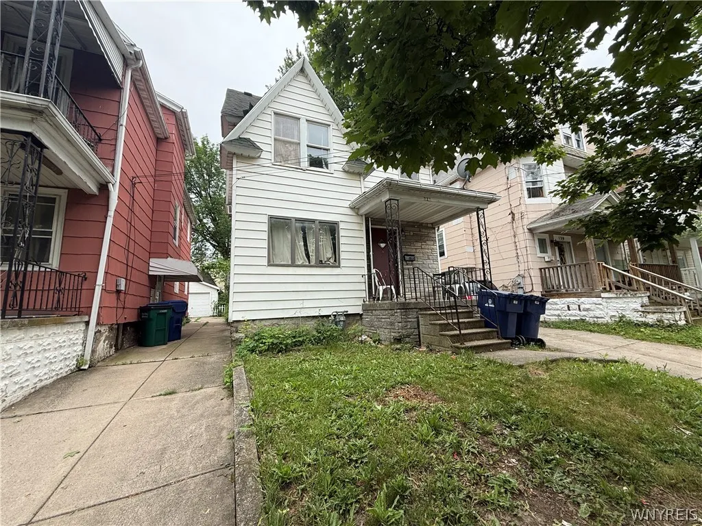 131 Riverside Avenue, Buffalo, New York 14207, Buffalo, New York 14207, 2 Bedrooms Bedrooms, 5 Rooms Rooms,1 BathroomBathrooms,Residential,For Sale,131 Riverside Avenue, Buffalo, New York 14207,0,B1664091