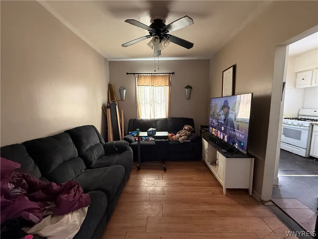 131 Riverside Avenue, Buffalo, New York 14207, Buffalo, New York 14207, 2 Bedrooms Bedrooms, 5 Rooms Rooms,1 BathroomBathrooms,Residential,For Sale,131 Riverside Avenue, Buffalo, New York 14207,0,B1664091