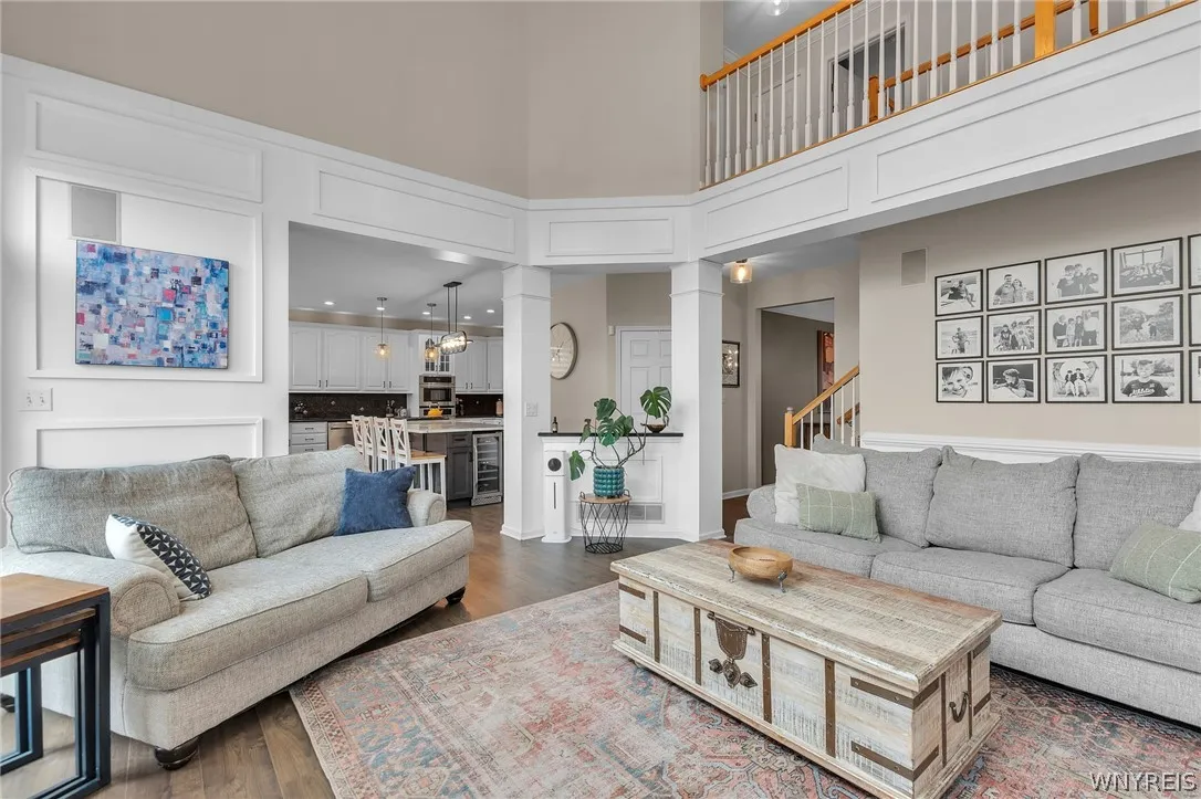 32 Falconcrest Lane, Orchard Park, New York 14127, Orchard Park, New York 14127, 4 Bedrooms Bedrooms, 8 Rooms Rooms,3 BathroomsBathrooms,Residential,For Sale,32 Falconcrest Lane, Orchard Park, New York 14127,0,B1667902