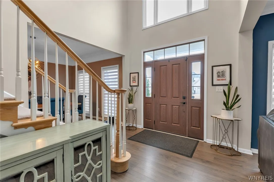 32 Falconcrest Lane, Orchard Park, New York 14127, Orchard Park, New York 14127, 4 Bedrooms Bedrooms, 8 Rooms Rooms,3 BathroomsBathrooms,Residential,For Sale,32 Falconcrest Lane, Orchard Park, New York 14127,0,B1667902
