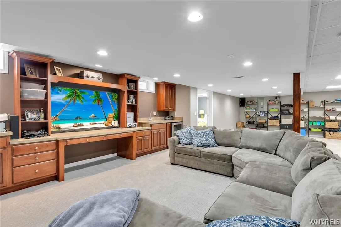 32 Falconcrest Lane, Orchard Park, New York 14127, Orchard Park, New York 14127, 4 Bedrooms Bedrooms, 8 Rooms Rooms,3 BathroomsBathrooms,Residential,For Sale,32 Falconcrest Lane, Orchard Park, New York 14127,0,B1667902