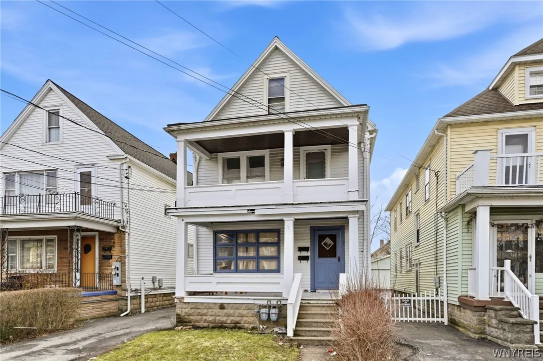 81 Philadelphia Street, Buffalo, New York 14207, Buffalo, New York 14207, 4 Bedrooms Bedrooms, ,2 BathroomsBathrooms,Residential,For Sale,81 Philadelphia Street, Buffalo, New York 14207,0,B1663747
