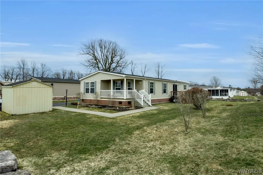 4665 Cotherstone Circle, Clarence, New York 14031, Clarence, New York 14031, 2 Bedrooms Bedrooms, 5 Rooms Rooms,2 BathroomsBathrooms,Residential,For Sale,4665 Cotherstone Circle, Clarence, New York 14031,0,B1664953