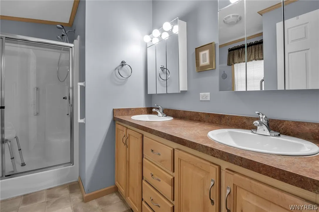 4665 Cotherstone Circle, Clarence, New York 14031, Clarence, New York 14031, 2 Bedrooms Bedrooms, 5 Rooms Rooms,2 BathroomsBathrooms,Residential,For Sale,4665 Cotherstone Circle, Clarence, New York 14031,0,B1664953