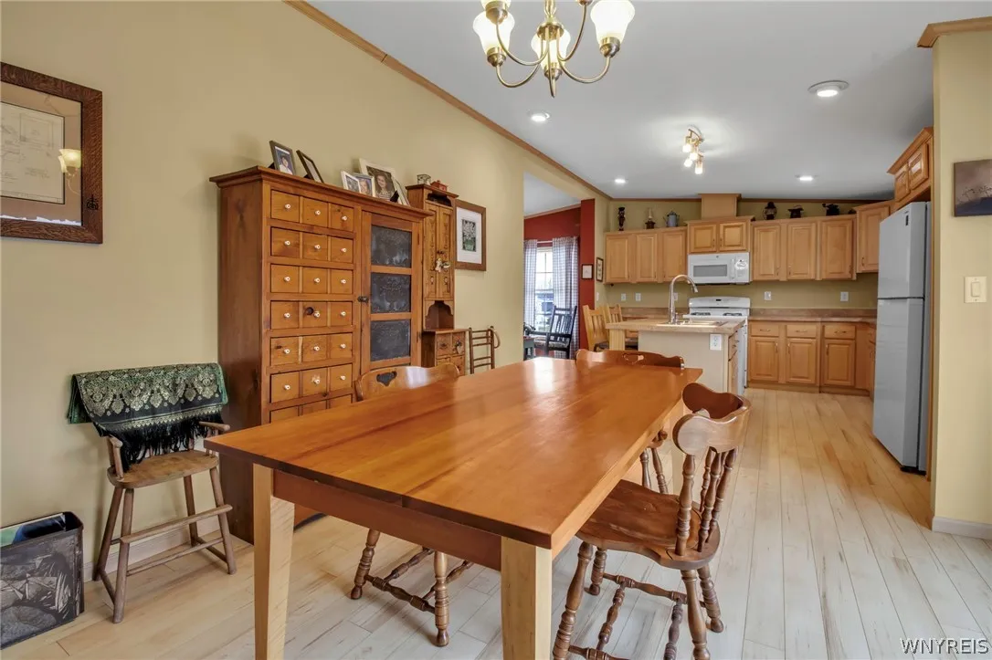 4665 Cotherstone Circle, Clarence, New York 14031, Clarence, New York 14031, 2 Bedrooms Bedrooms, 5 Rooms Rooms,2 BathroomsBathrooms,Residential,For Sale,4665 Cotherstone Circle, Clarence, New York 14031,0,B1664953
