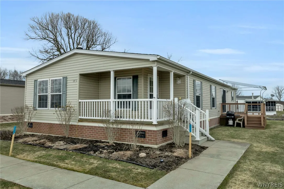 4665 Cotherstone Circle, Clarence, New York 14031, Clarence, New York 14031, 2 Bedrooms Bedrooms, 5 Rooms Rooms,2 BathroomsBathrooms,Residential,For Sale,4665 Cotherstone Circle, Clarence, New York 14031,0,B1664953