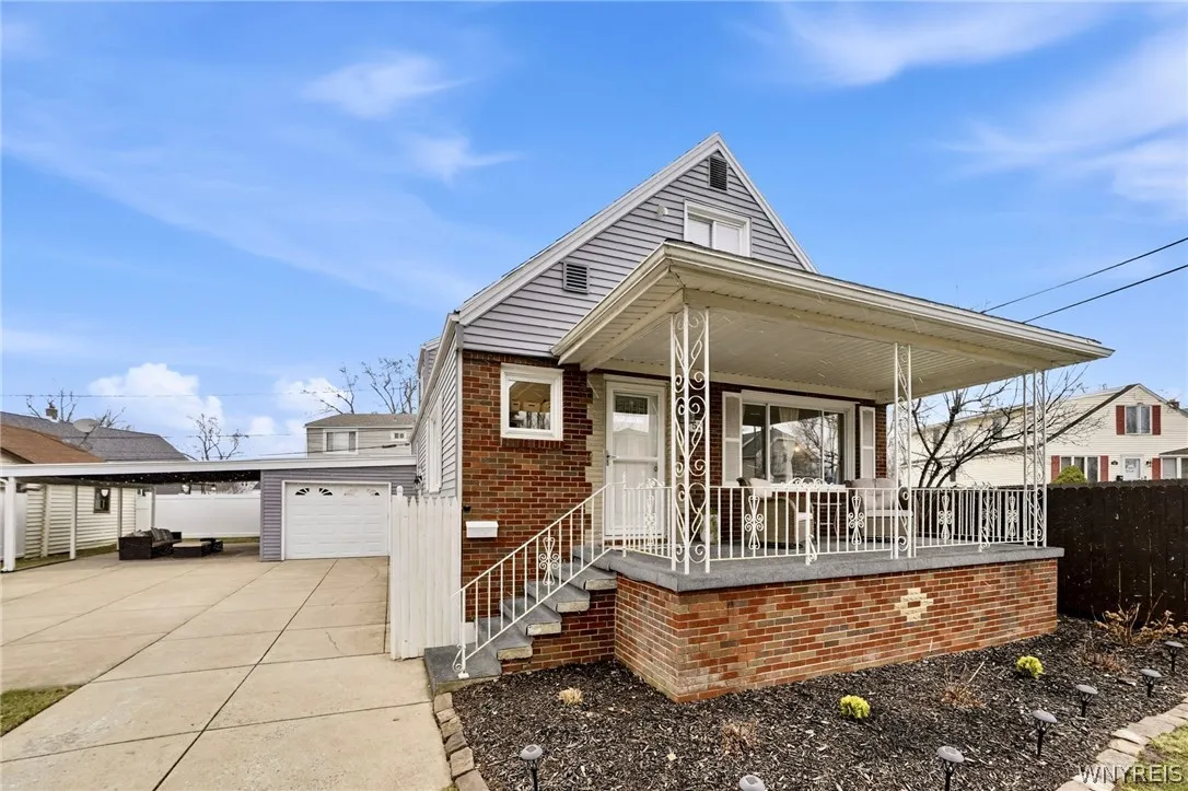51 Ellwood Avenue, Tonawanda, New York 14223, Tonawanda, New York 14223, 3 Bedrooms Bedrooms, 9 Rooms Rooms,1 BathroomBathrooms,Residential,Closed,51 Ellwood Avenue, Tonawanda, New York 14223,0,B1668859