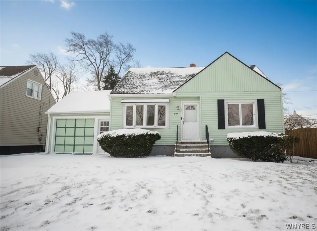 175 Cleveland Drive, Tonawanda, New York 14223, Tonawanda, New York 14223, 4 Bedrooms Bedrooms, 6 Rooms Rooms,2 BathroomsBathrooms,Residential,For Sale,175 Cleveland Drive, Tonawanda, New York 14223,0,B1668045