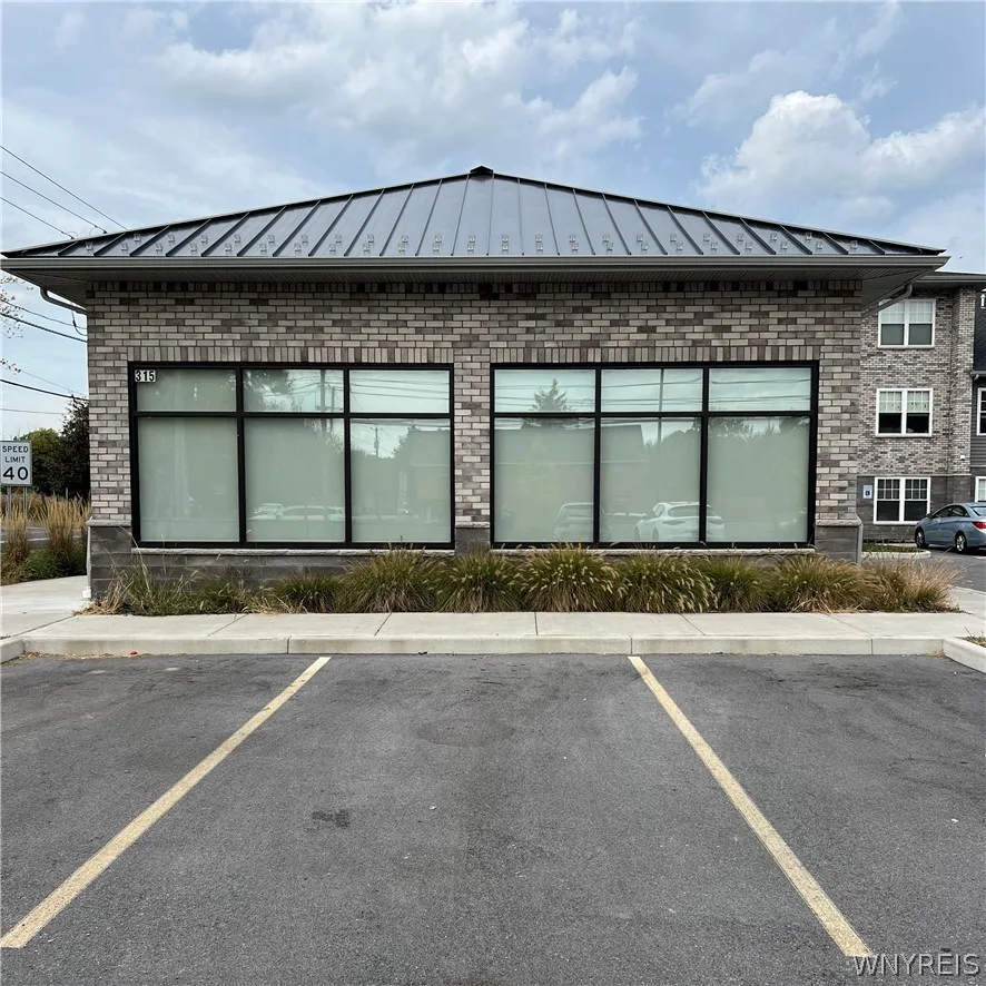315 Campbell Boulevard, Amherst, New York 14068, Amherst, New York 14068, ,Commercial Lease,For Rent,315 Campbell Boulevard, Amherst, New York 14068,0,B1669092