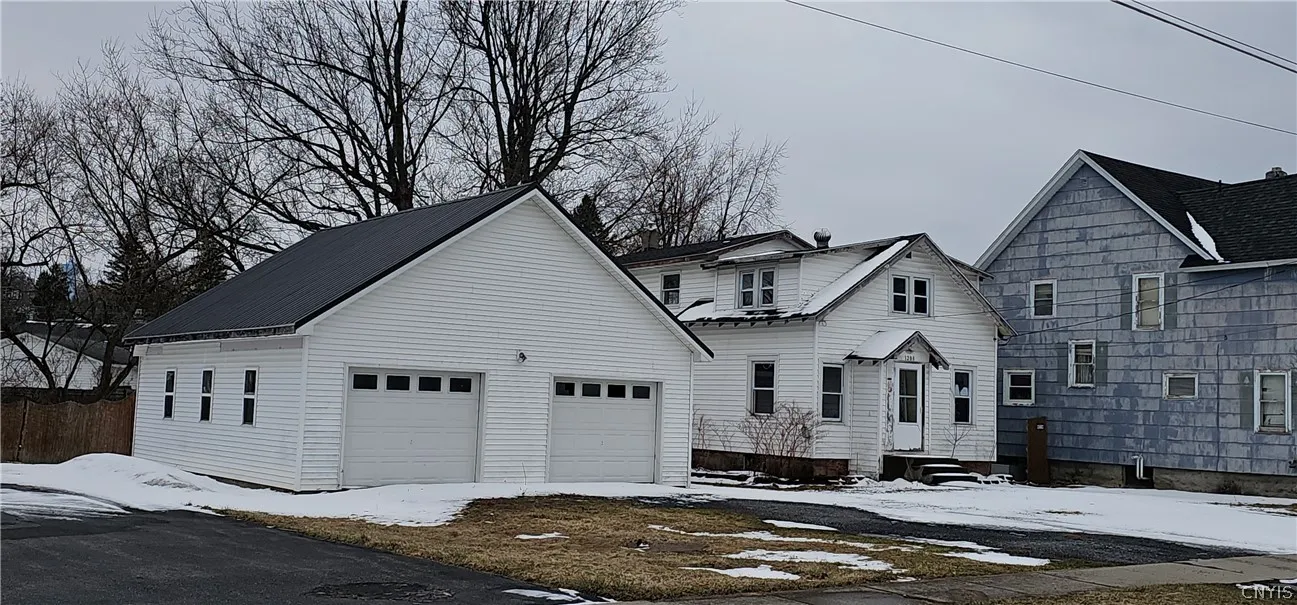 1208 Gill Street, Watertown City, New York 13601, Watertown City, New York 13601, 2 Bedrooms Bedrooms, 7 Rooms Rooms,1 BathroomBathrooms,Residential,For Sale,1208 Gill Street, Watertown City, New York 13601,0,S1669180