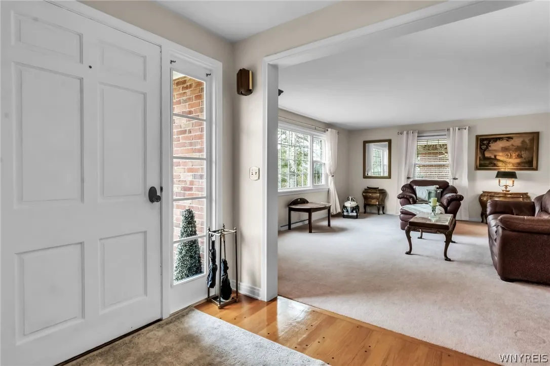 6905 Powers Road, Orchard Park, New York 14127, Orchard Park, New York 14127, 3 Bedrooms Bedrooms, 9 Rooms Rooms,1 BathroomBathrooms,Residential,Closed,6905 Powers Road, Orchard Park, New York 14127,0,B1667889