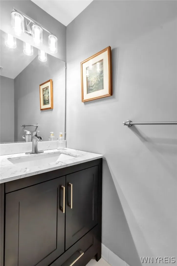 1/2 bath