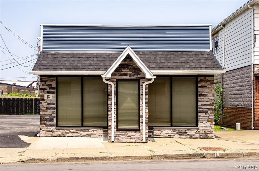 18 Abbott Road, Buffalo, New York 14220, Buffalo, New York 14220, ,Commercial Lease,For Rent,18 Abbott Road, Buffalo, New York 14220,0,B1668755