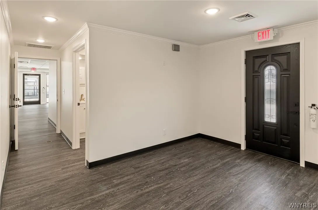 18 Abbott Road, Buffalo, New York 14220, Buffalo, New York 14220, ,Commercial Lease,For Rent,18 Abbott Road, Buffalo, New York 14220,0,B1668755